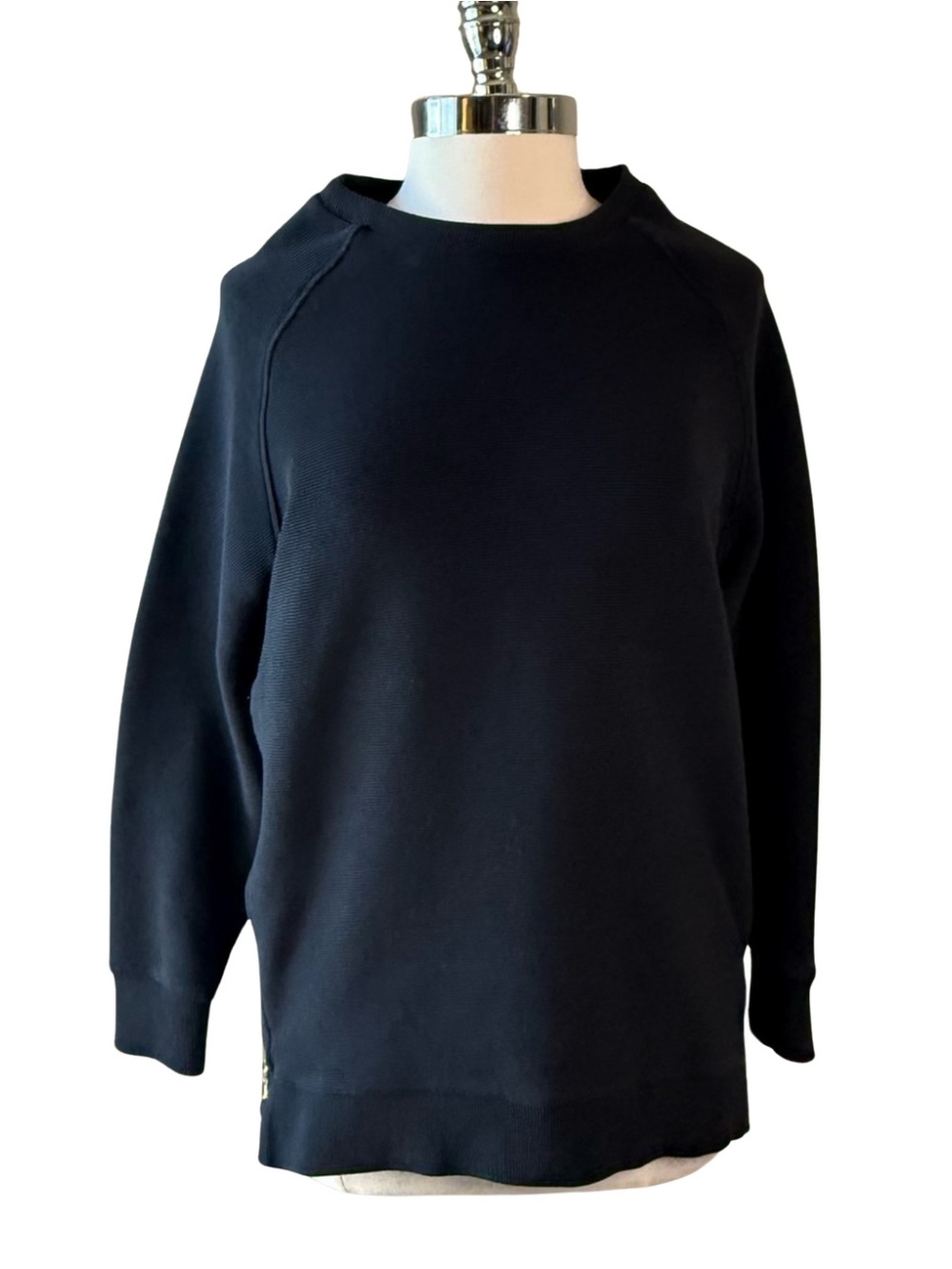 VARLEY Black Women's Crewneck Sweatshirt Size Medium